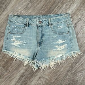 🦅 American Eagle denim shorts